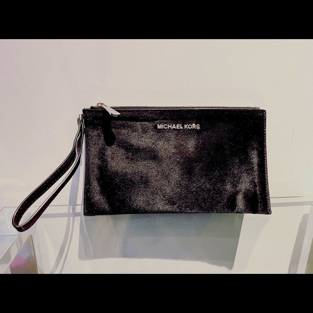 MICHAEL KORS Pochette, wristlet. Brand new. Black pony hair.